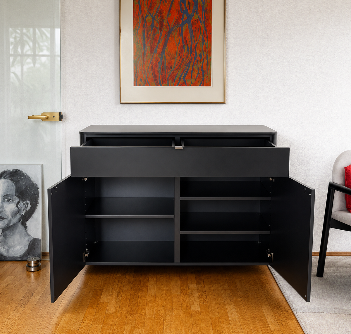 Sudbrock GOYA Hängesideboard – gezeigte Sonderausführung vollständig in Cosmos-Schwarz
