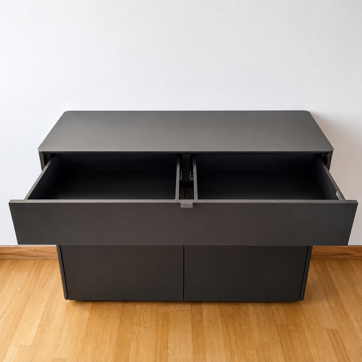 Sudbrock GOYA Hängesideboard mit geöffnetem Schubkasten